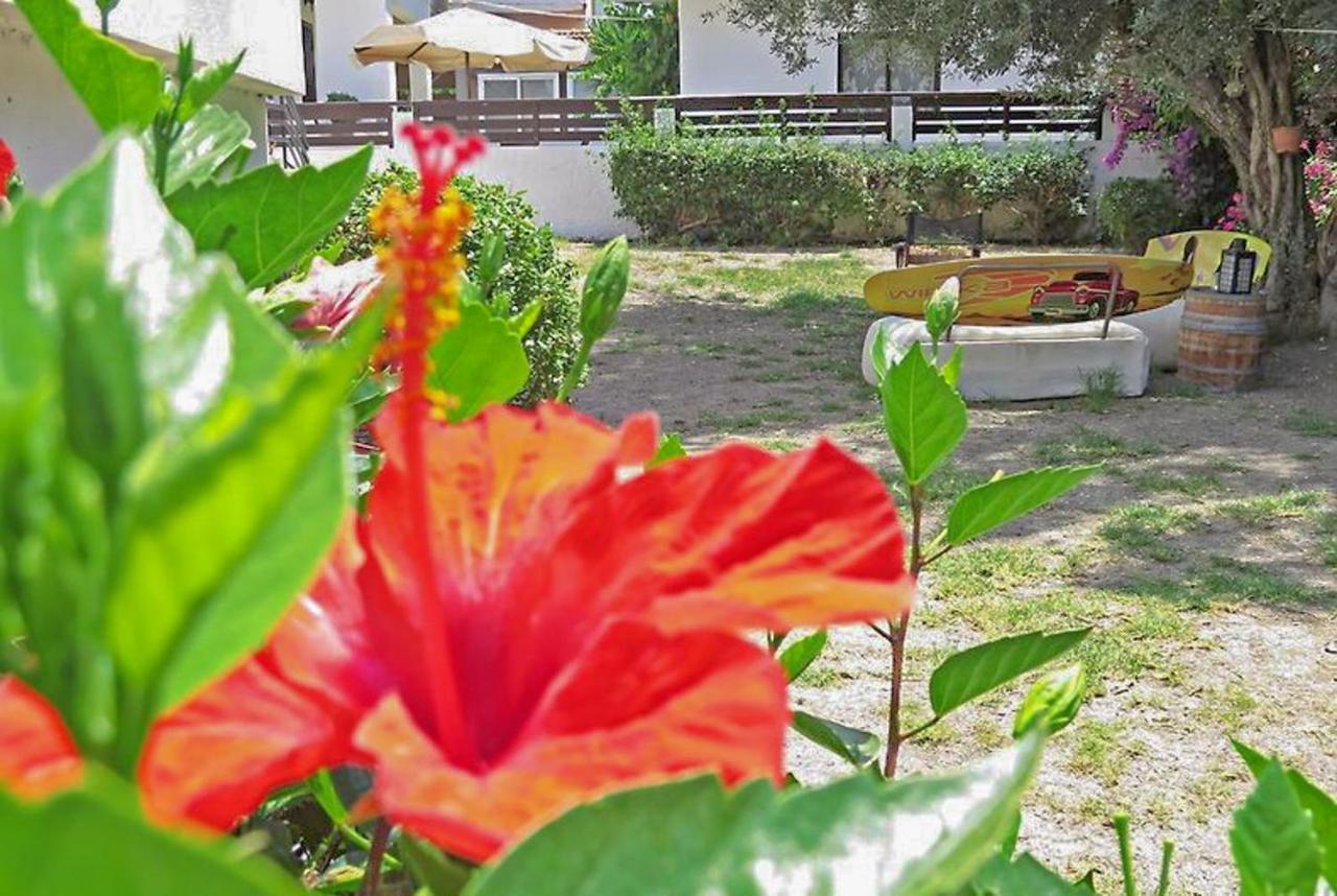 Debbi Appartments And Hotel Ialysos  Buitenkant foto